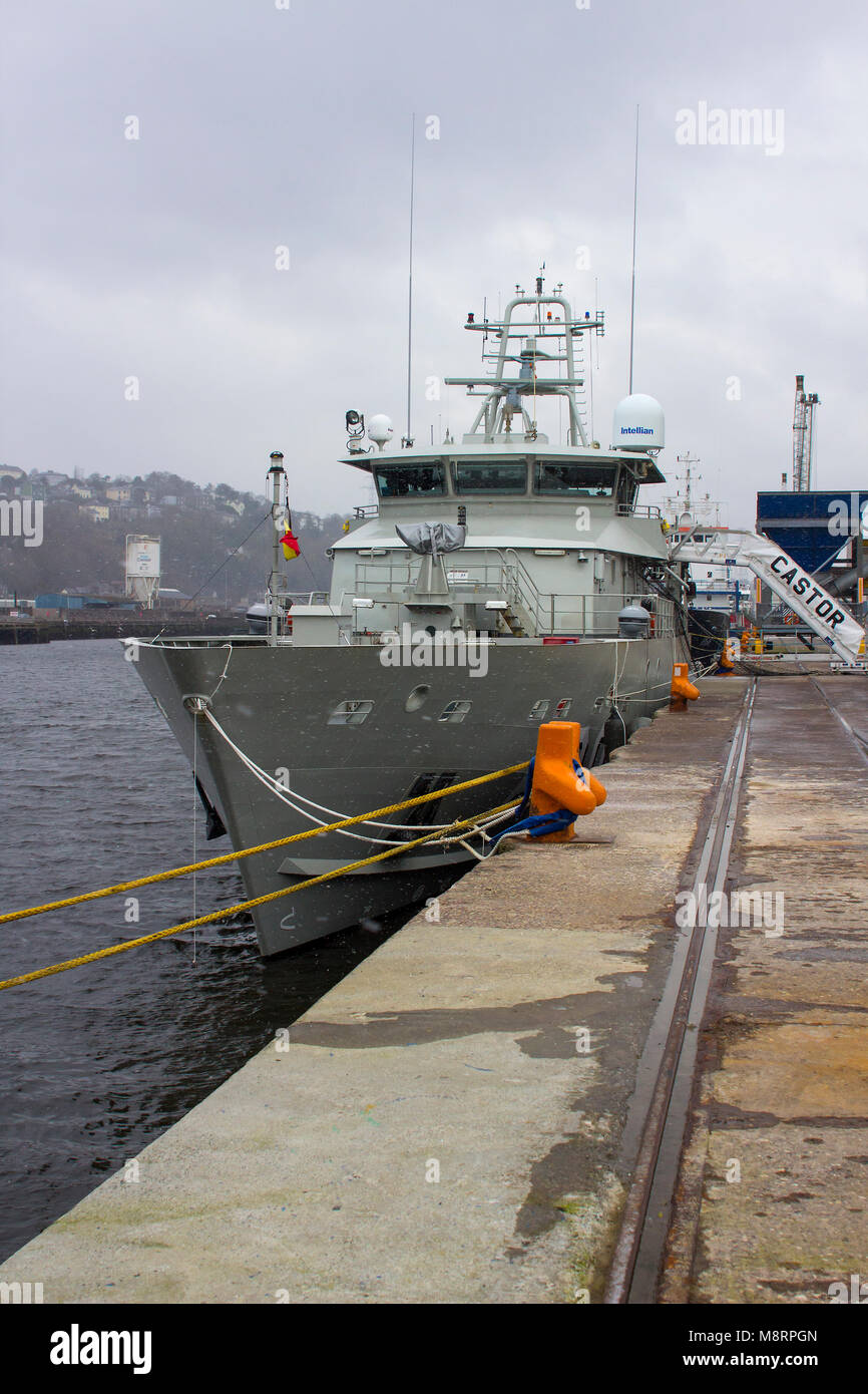 18 mars 2018 la superstructure et pont du navire de la marine belge amarrés à quai Kennedy Castor dans la ville de Port de Cork Irlande Banque D'Images