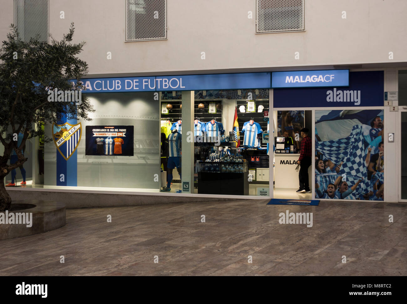 Boutique officielle du Club de football de Malaga, Malaga, l'équipe de soccer football club, Espagne Banque D'Images