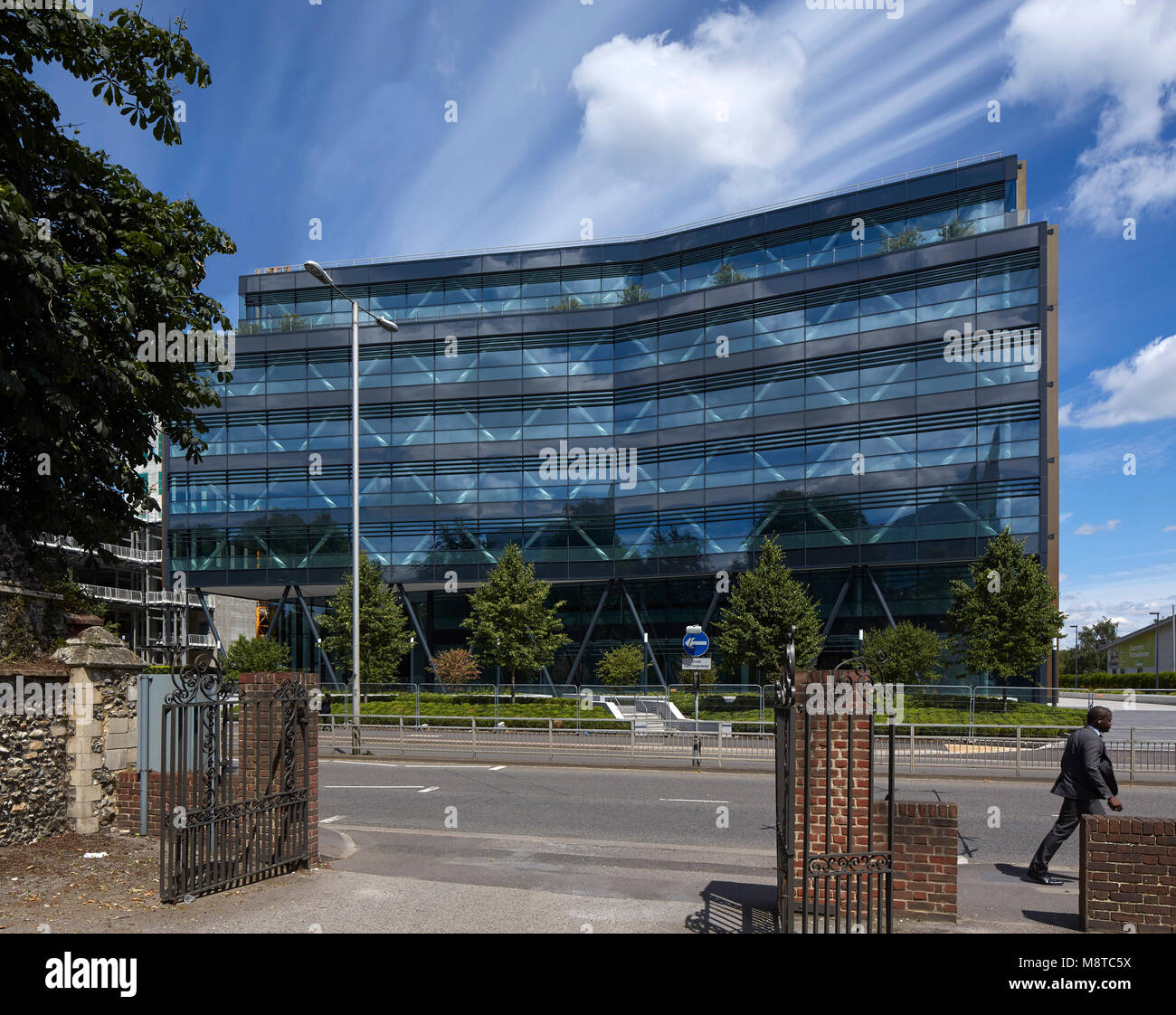 La façade extérieure. 1 Place Forbury, Reading, Royaume-Uni. Architecte : Aukett Swanke, 2016. Banque D'Images