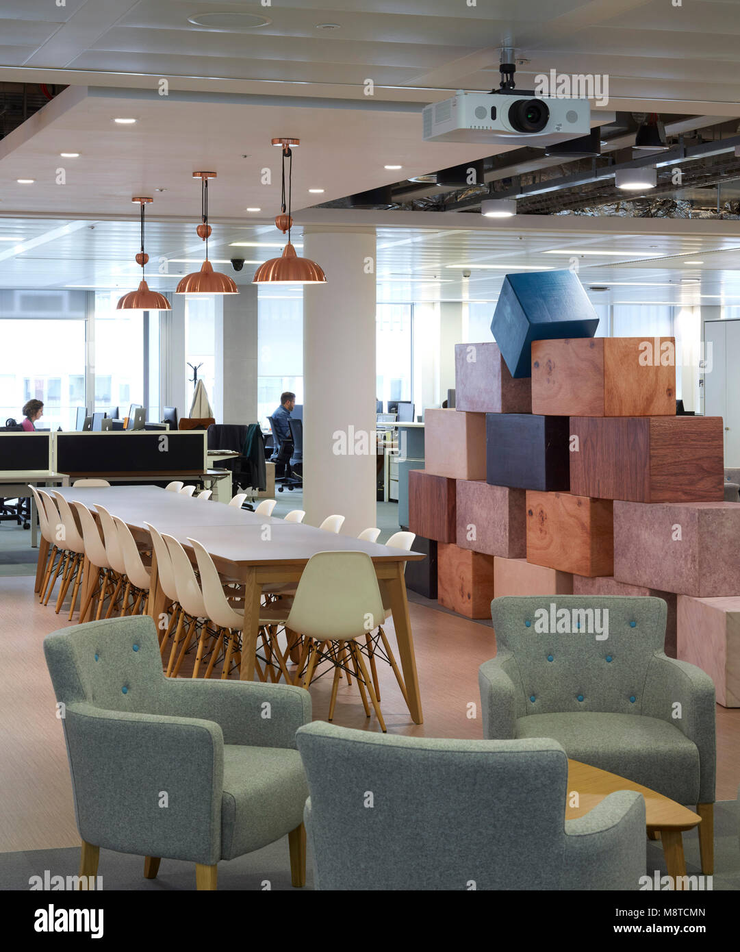 Salle à manger du personnel. Office Interior, Londres, Royaume-Uni. Architecte : NA, 2017. Banque D'Images