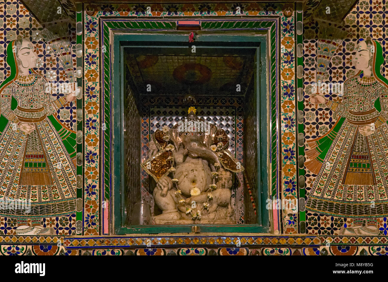 Sanctuaire de Ganesh à une entrée Banque D'Images
