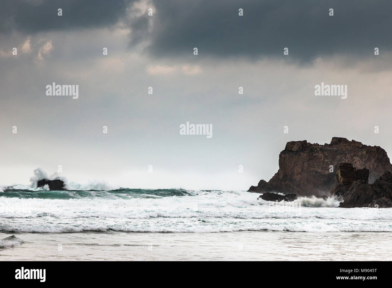 Les vagues de l'Atlantique à Mangursta Beach sur l'île de Lewis dans les Hébrides extérieures. Banque D'Images