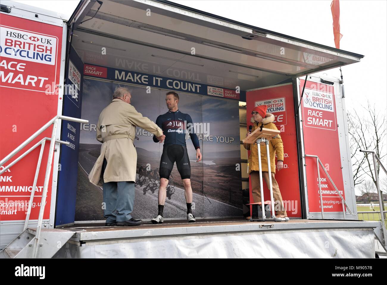 , Aintree Liverpool, Royaume-Uni. 10 mars 2018. Podium à l'Eddie's Soen Memoria la race. Banque D'Images