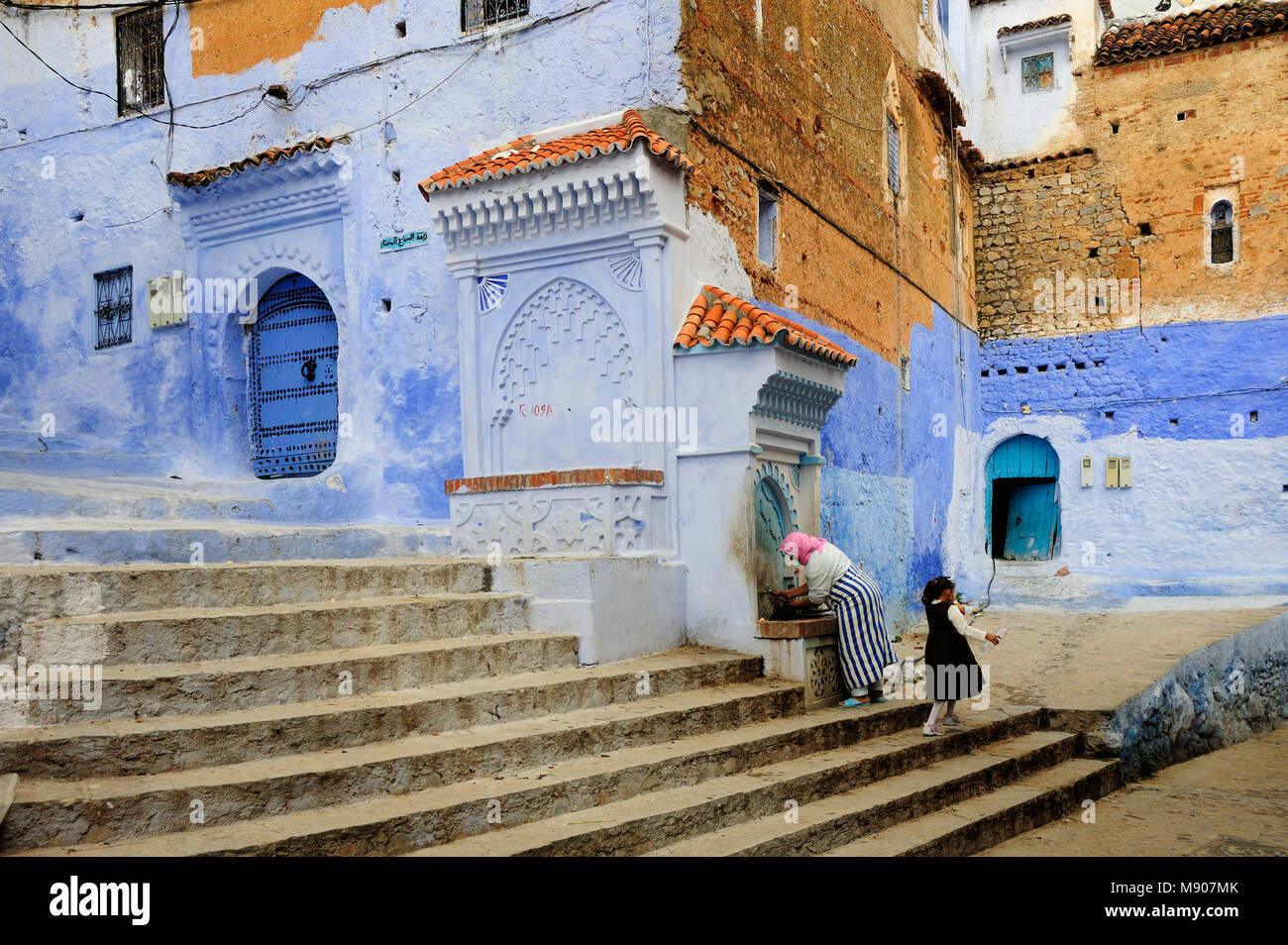 La médina de Chefchaouen bleuâtre. Maroc Banque D'Images