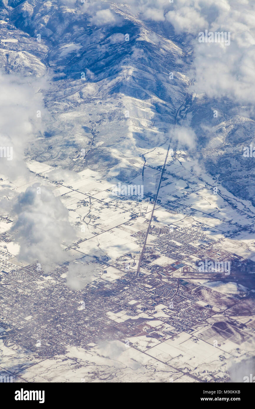 Avis de Virgin Atlantic sur le chemin de l'aéroport de Gatwick, North terminal à Las Vegas en regardant par la fenêtre à partir de 35 000 pieds. Banque D'Images