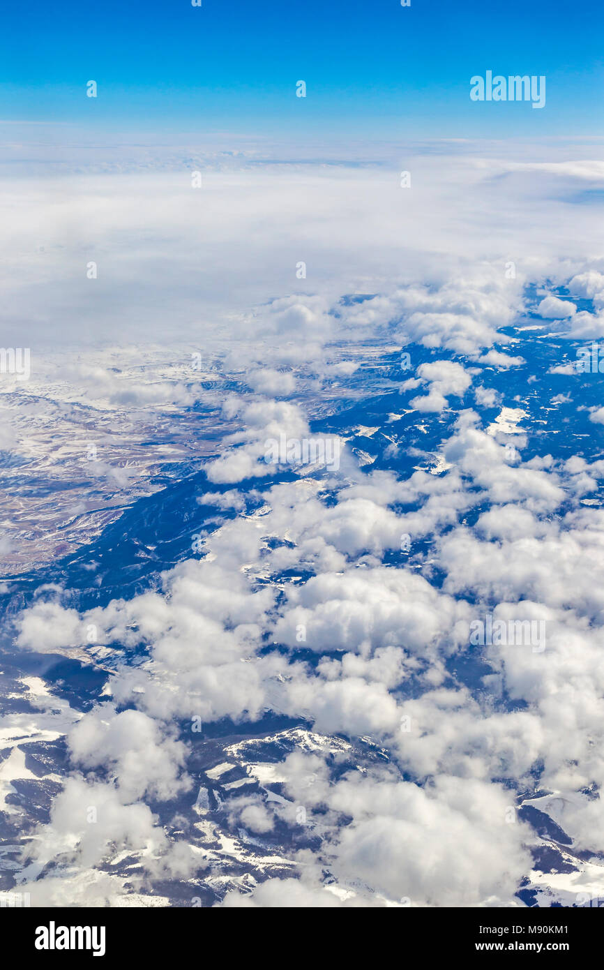 Avis de Virgin Atlantic sur le chemin de l'aéroport de Gatwick, North terminal à Las Vegas en regardant par la fenêtre à partir de 35 000 pieds. Banque D'Images