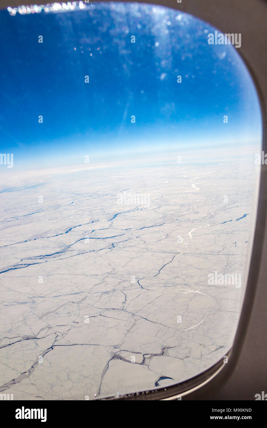 Avis de Virgin Atlantic sur le chemin de l'aéroport de Gatwick, North terminal à Las Vegas en regardant par la fenêtre à partir de 35 000 pieds. Banque D'Images