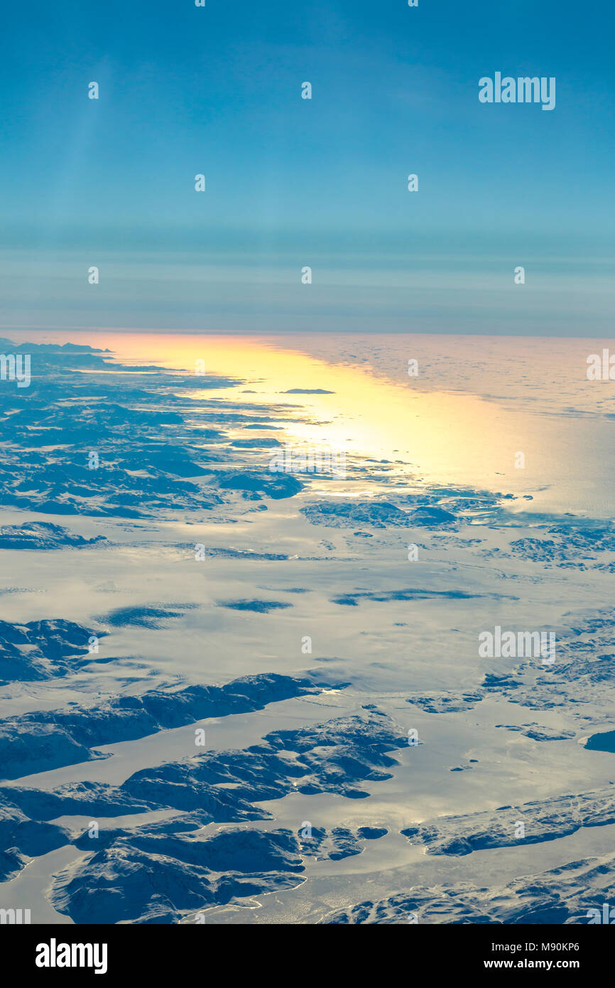 Avis de Virgin Atlantic sur le chemin de l'aéroport de Gatwick, North terminal à Las Vegas en regardant par la fenêtre à partir de 35 000 pieds. Banque D'Images