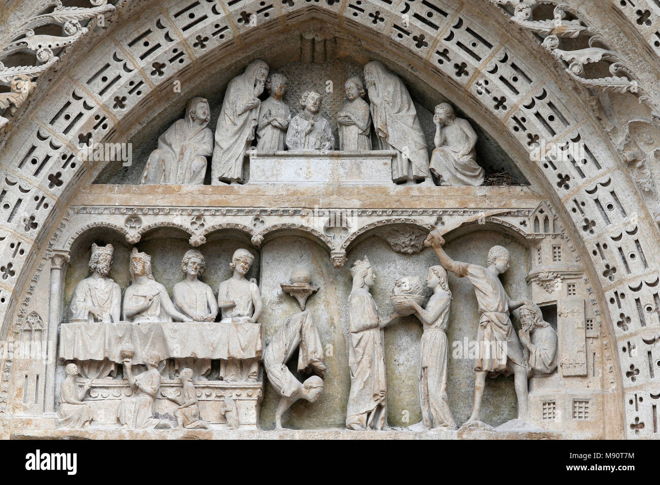 Cathédrale Notre-Dame, Rouen, France. Tympan sculpté. Banque D'Images
