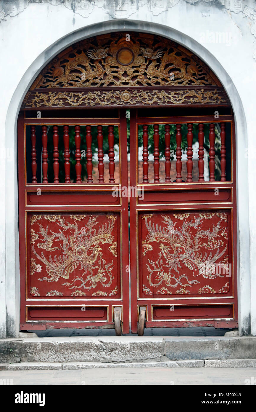 Le Temple de la littérature est temple qui était autrefois un centre d'apprentissage à Hanoi. Porte d'entrée. Hanoi. Le Vietnam. Banque D'Images