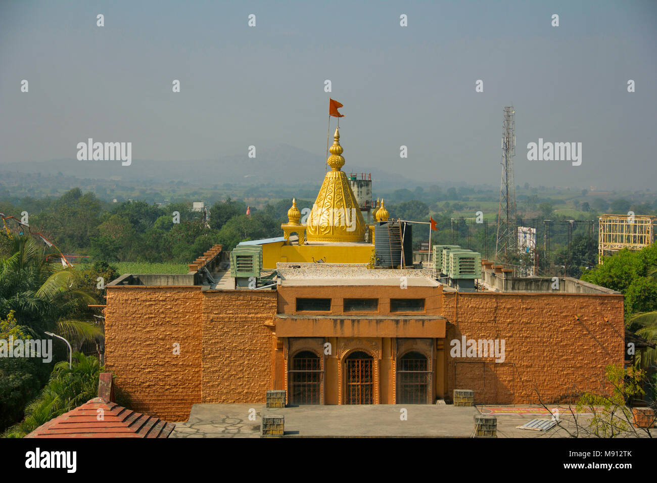 Une réplique de Sri Shirdi Sai Baba Sansthan à une distance de 25 km sur l'ancienne Bombay et Pune off highway dans Shirgaon. Ce temple a été construit par M. Prak Banque D'Images