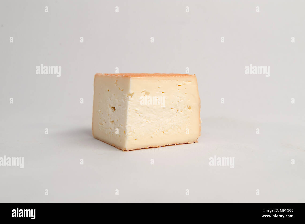 Maroilles fromage carré en brique rouge france Banque D'Images