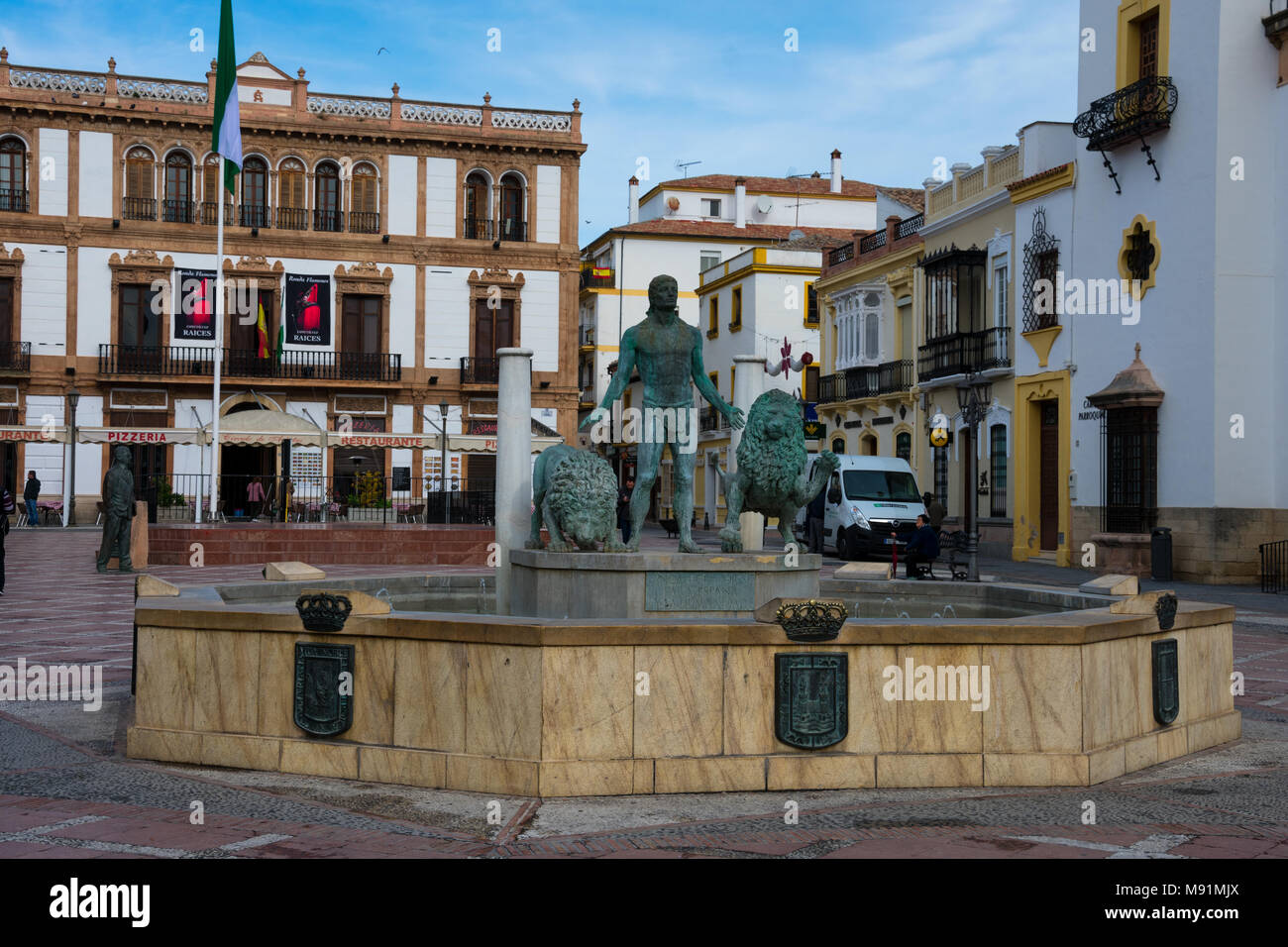 Ronda, Espagne. 19 janvier, 2018. Avis de Socorro place (Plaza del Socorro) et Fontaine de Hercules Banque D'Images