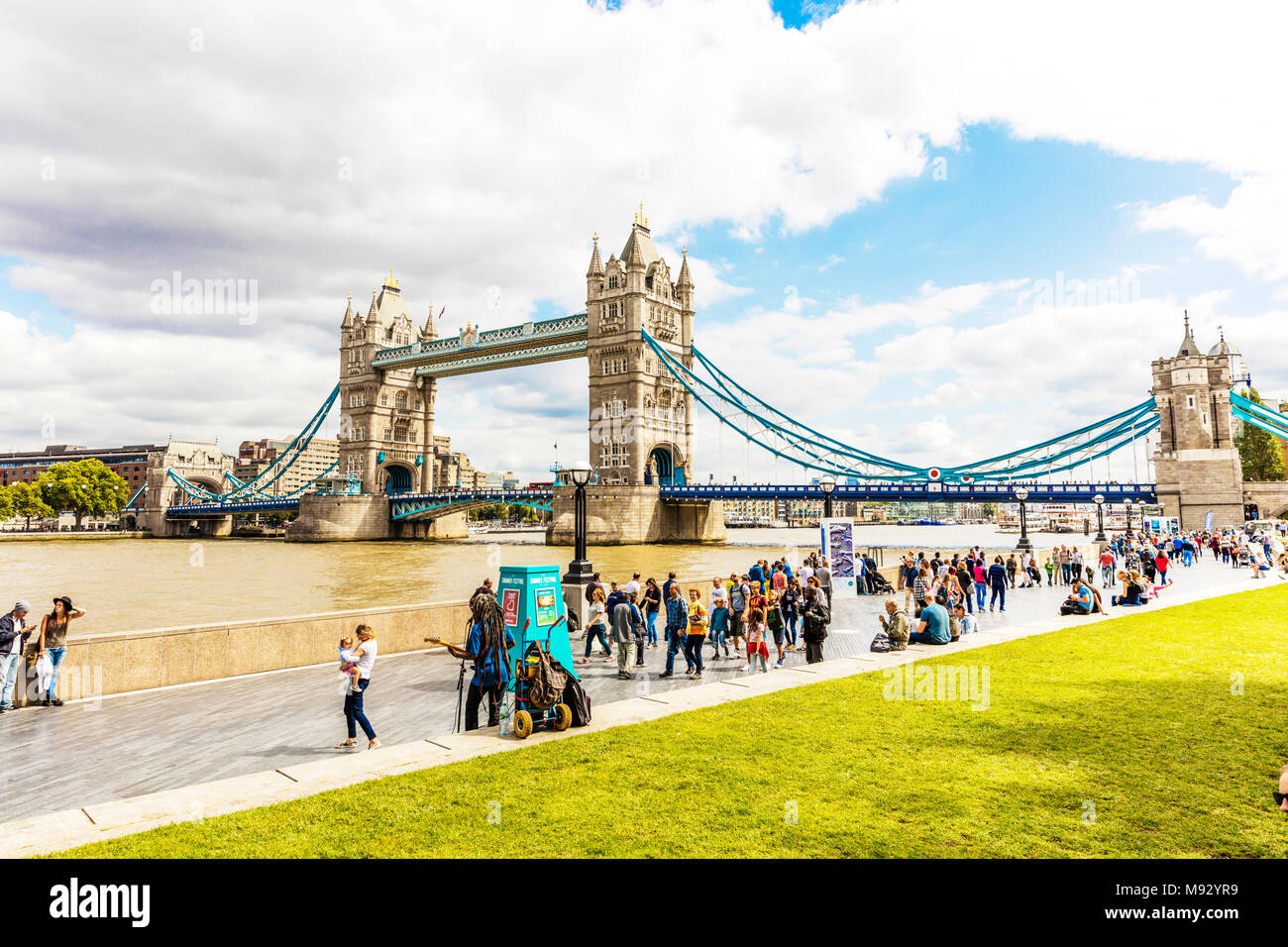 Tower Bridge Londres Royaume-Uni l'Angleterre, le Tower Bridge London City, Tower Bridge Londres signe UK, Londres Monument, Londres, Londres City, UK England, UK Banque D'Images