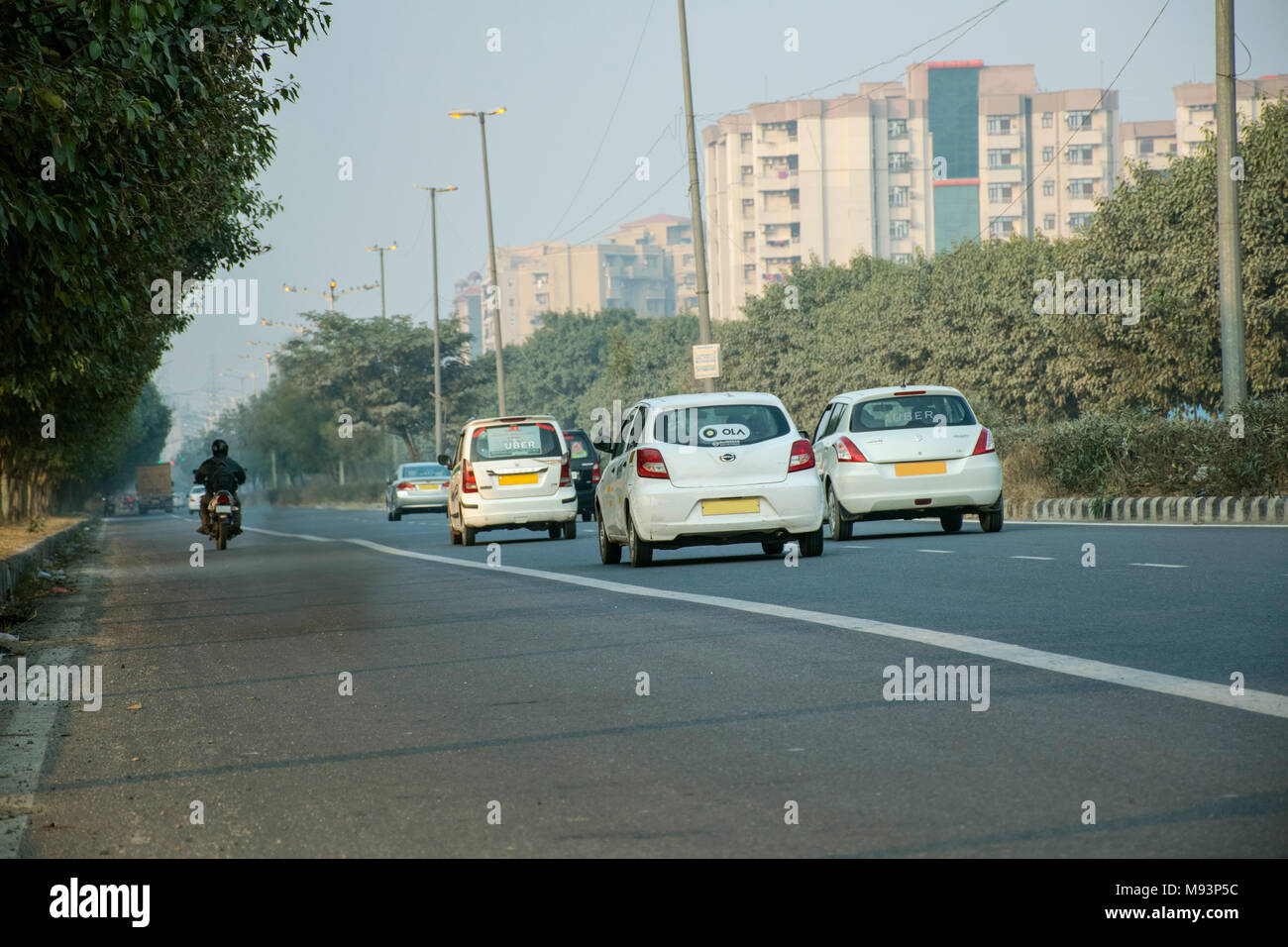 taxi sur la route de la ville Banque D'Images