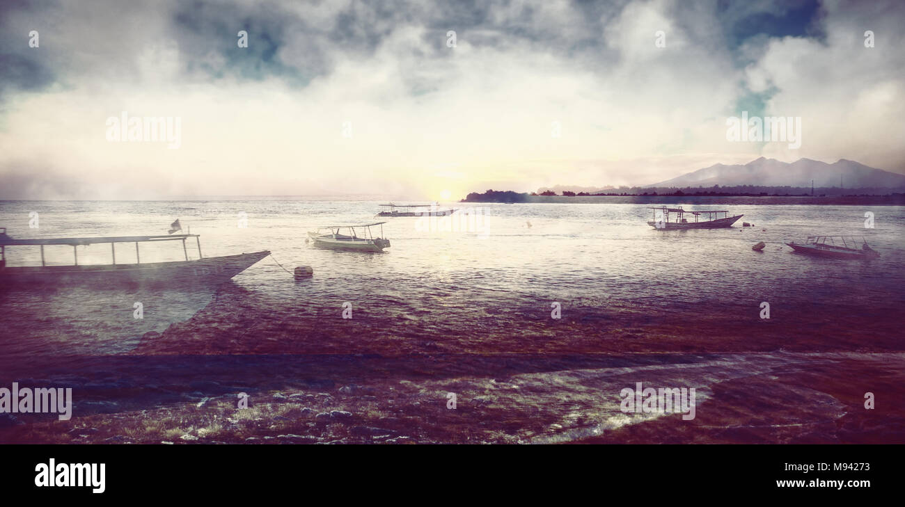 Les engins à passagers à la mer contre le ciel Banque D'Images