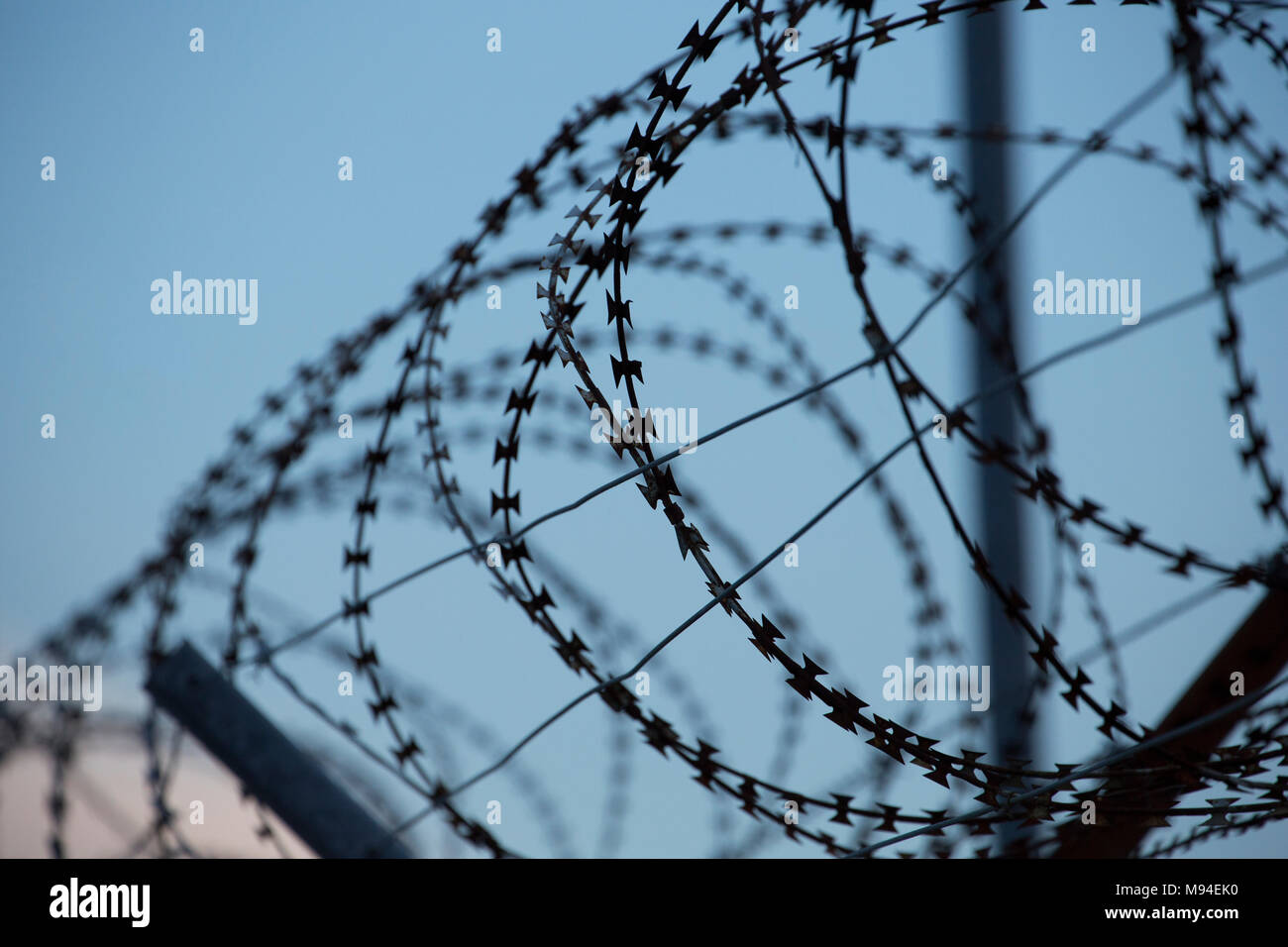 Sur le fil du rasoir au crépuscule, Weymouth Dorset UK Banque D'Images