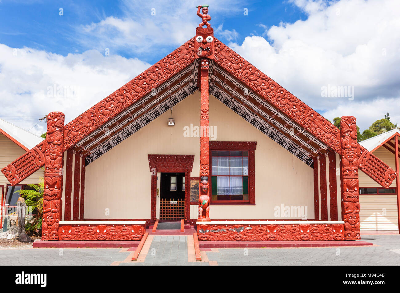 Nouvelle zélande Rotorua nouvelle zélande village thermal de Whakarewarewa rencontre wahaio house whare tipuna rotorua nouvelle zélande Ile du Nord Nouvelle Zélande Océanie Banque D'Images