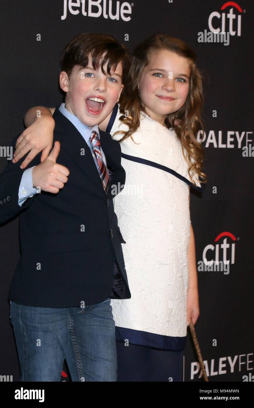 Los Angeles, CA, USA. Mar 21, 2018. Iain Armitage, Raegan Revord aux arrivées pour CBS est la théorie du Big Bang et les jeunes à la Sheldon 35e anniversaire PaleyFest LA 2018, le Kodak Theater à Hollywood et Highland Center, Los Angeles, CA, 21 mars 2018. Credit : Priscilla Grant/Everett Collection/Alamy Live News Banque D'Images