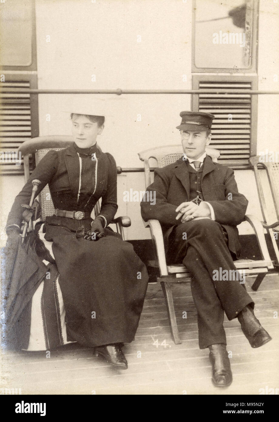 1889 Photographie - RMS - Teutonic à partir d'un album d'images concernant le lancement du navire, qui a été construit par Harland and Wolff de Belfast, pour la White Star Line - plus tard pour atteindre une certaine notoriété en tant que le propriétaire du Titanic. L'album montre l'intérieur de la barque, membre de l'équipage d'essai, croisières, y compris une visite à bord par le Kaiser allemand et Prince de Galles, ainsi que de nombreuses images d'autres visiteurs. Cette image - Banque D'Images