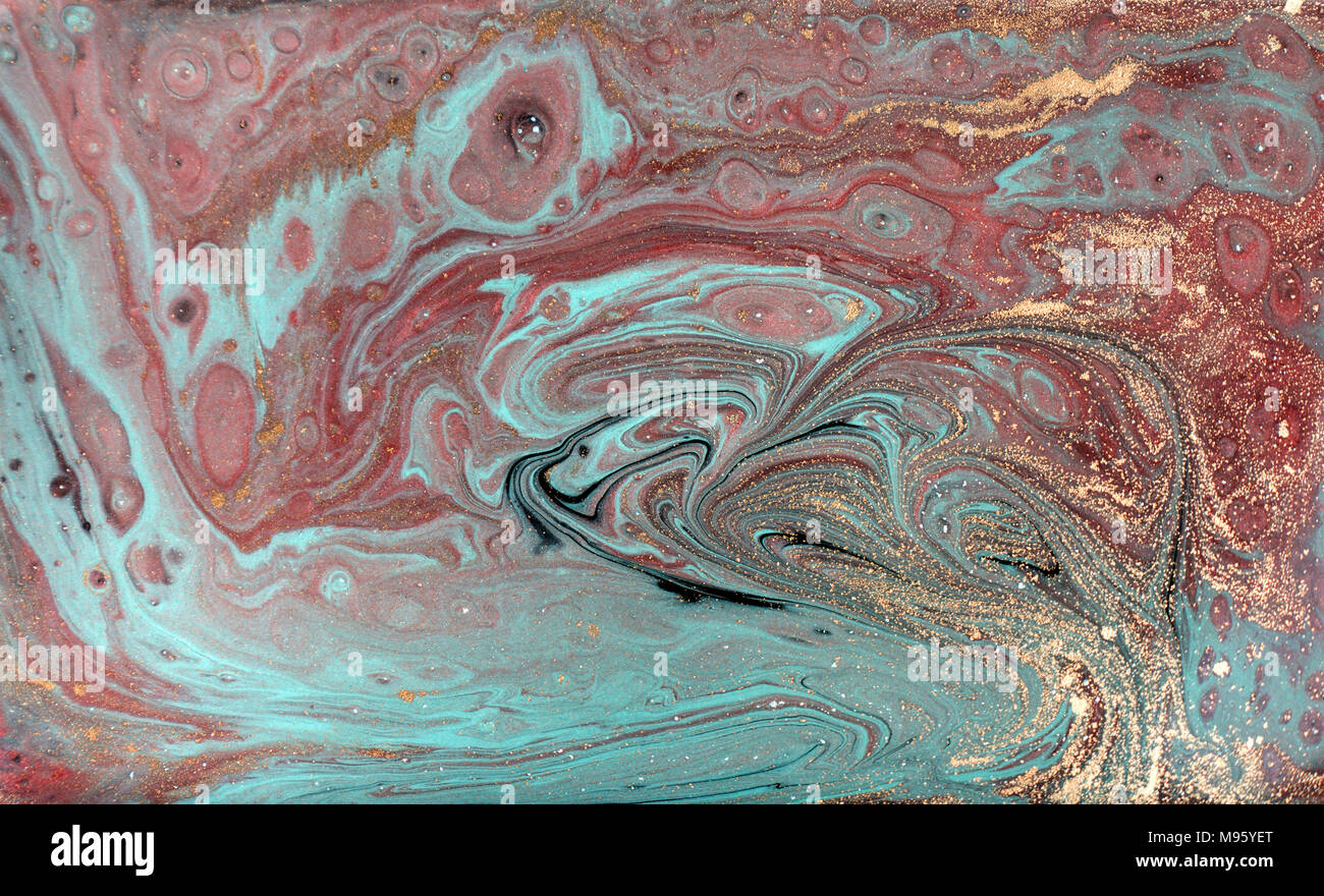 En résumé fond acrylique. Nature bleu et vert d'art de la marbrure de texture. Paillettes d'or. Banque D'Images