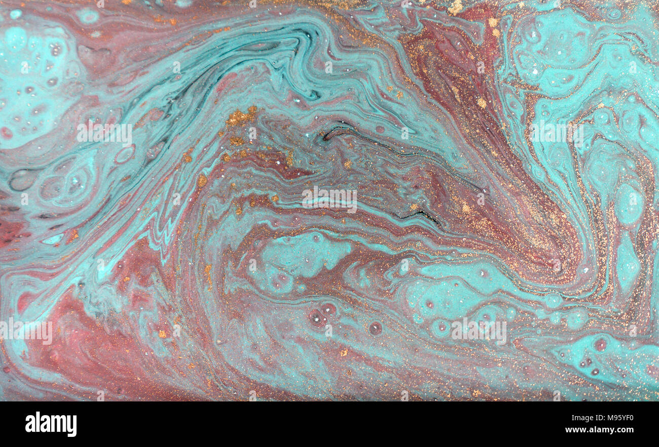 En résumé fond acrylique. Nature bleu et vert d'art de la marbrure de texture. Paillettes d'or. Banque D'Images