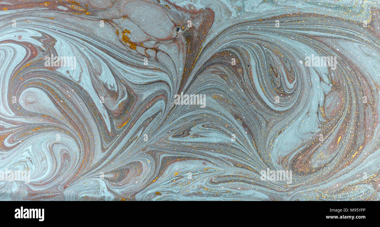 En résumé fond acrylique. Nature bleu et vert d'art de la marbrure de texture. Paillettes d'or. Banque D'Images