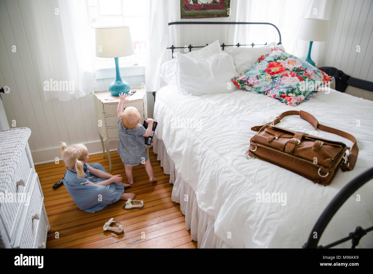 Et dans la chambre de bébé fille Banque D'Images