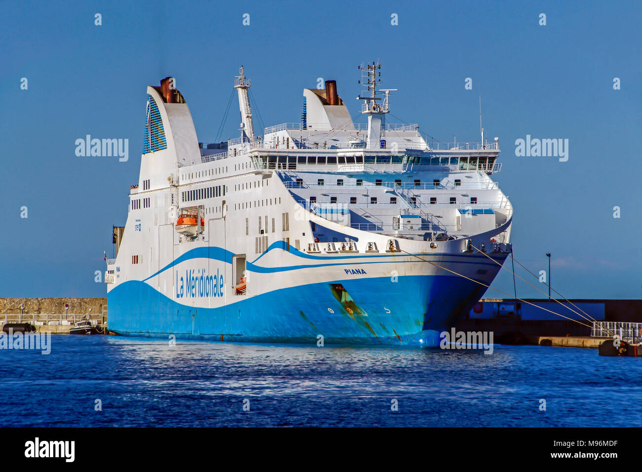 La Meridionale ferry Piana amarré à port de Bastia Corse France Europe Banque D'Images