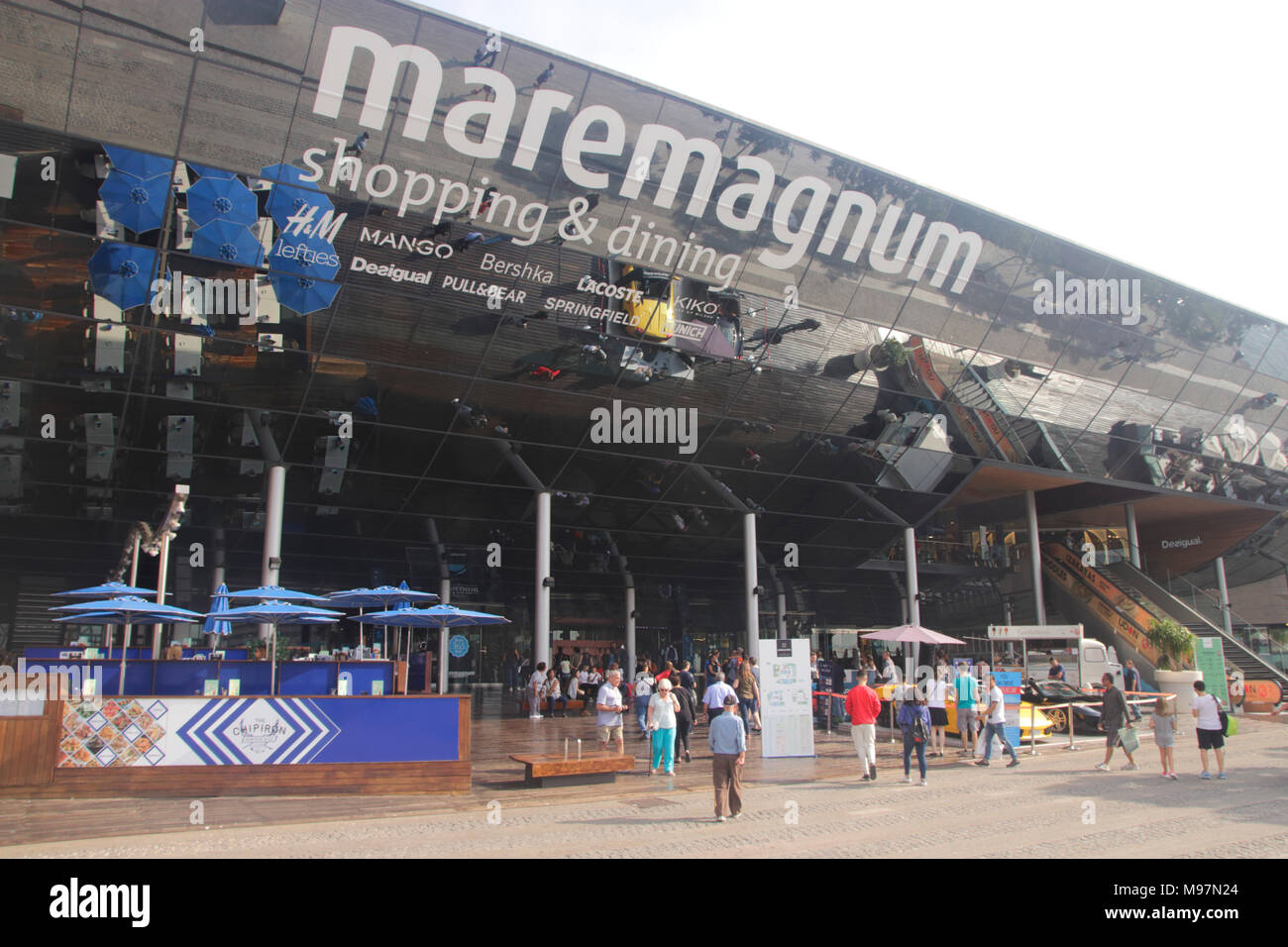 Maremagnum Shopping Mall Banque De Photographies Et D images Haute maremagnum-shopping-mall-banque-de-photographies-et-d-images-haute