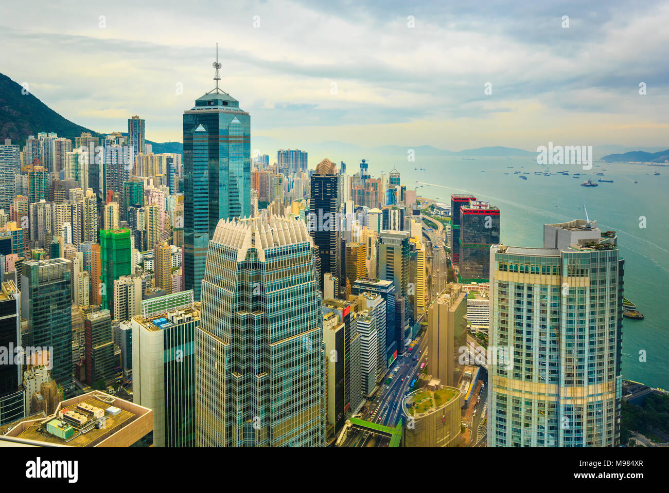 Vue sur Hong Kong city skyscrapers à partir du haut, à Hong Kong , Chine Banque D'Images