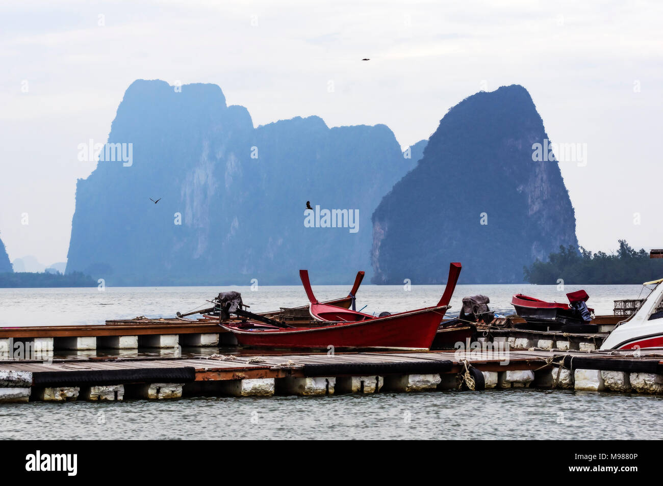 La Thaïlande, Ko Panyi, village de pêcheurs flottant, bateau de pêche Banque D'Images