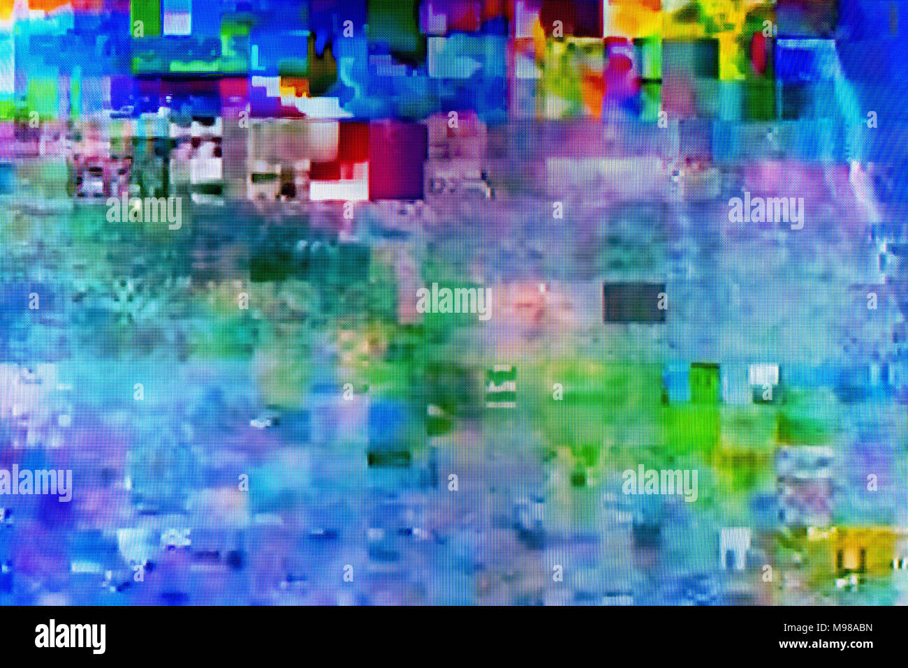 TV numérique avec écran de télévision sur glitch égaré des places, des effets statiques et le gel des problèmes lors de l'échec de diffusion Banque D'Images