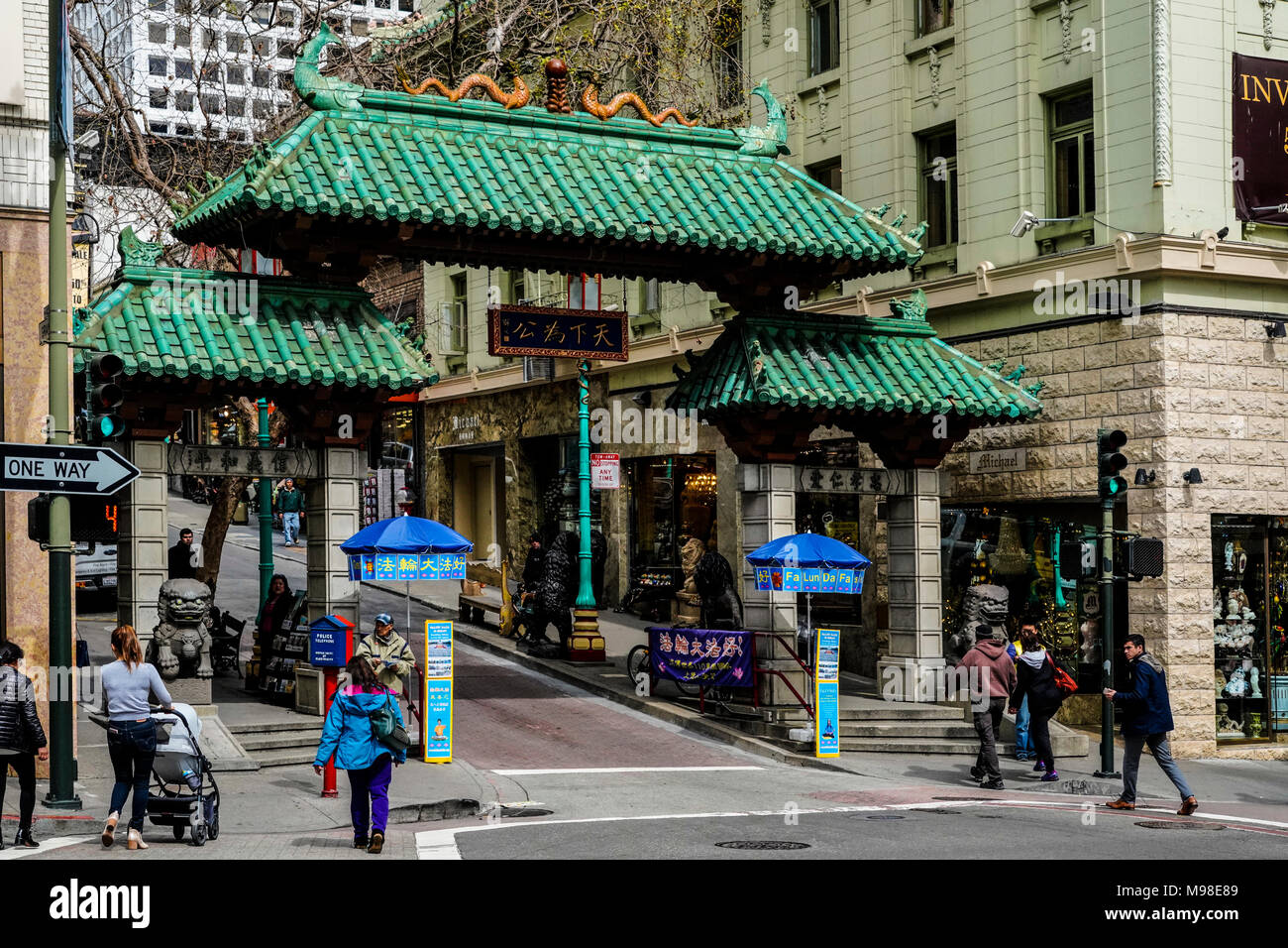 Entrée de Chinatown à San Francisco California USA sur Grant Street Banque D'Images