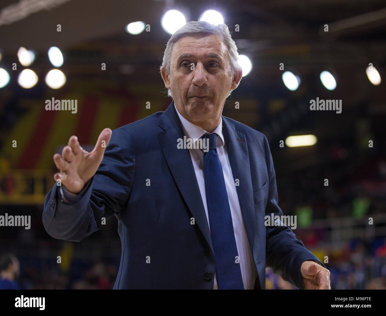 Barcelone, Espagne. Mar 23, 2018. 23 mars 2018 ; Svetislav Pesic entraîneur du FC Barcelone en action de Lassa au cours de la Turkish Airlines EuroLeague 2017-2018 Saison régulière 28 Ronde match entre le FC Barcelone et Lassa Baskonia au Palau Blaugrana le 23 mars 2018 à Barcelone, Espagne. Credit : Ukko Images/Pacific Press/Alamy Live News Banque D'Images