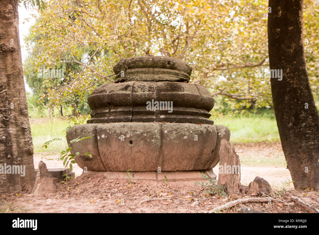 Le temple khmer de prang ku suan taeng la ville de ban don wai dans la province de Buri Ram dans l'Isan dans le nord-est de la Thaïlande. La Thaïlande, Buriram, Novembe Banque D'Images