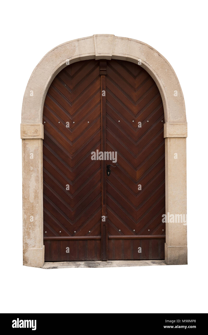 Vieilles portes en bois avec cadre en pierre isolé sur fond blanc. Clipping path Banque D'Images