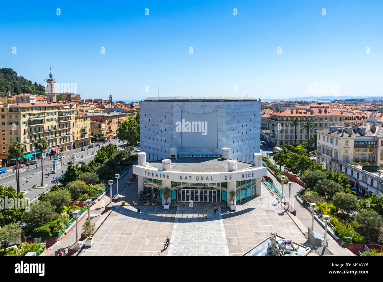 NICE, FRANCE - 23 juin 2016 : Vue aérienne de la ville de Théâtre National de Nice (Théâtre National de Nice) et Promenade des Arts Banque D'Images