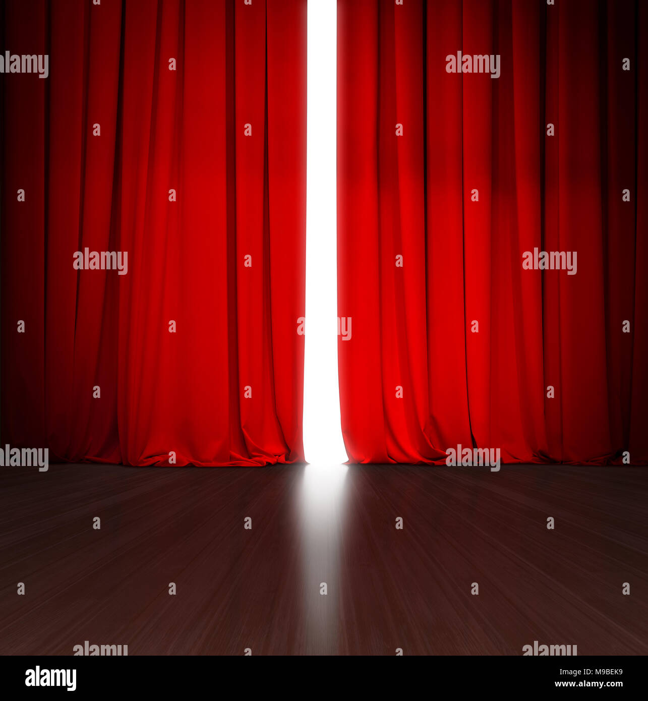 Théâtre rideau rouge légèrement ouverte avec une lumière vive derrière et stade de bois ou d'une scène Banque D'Images