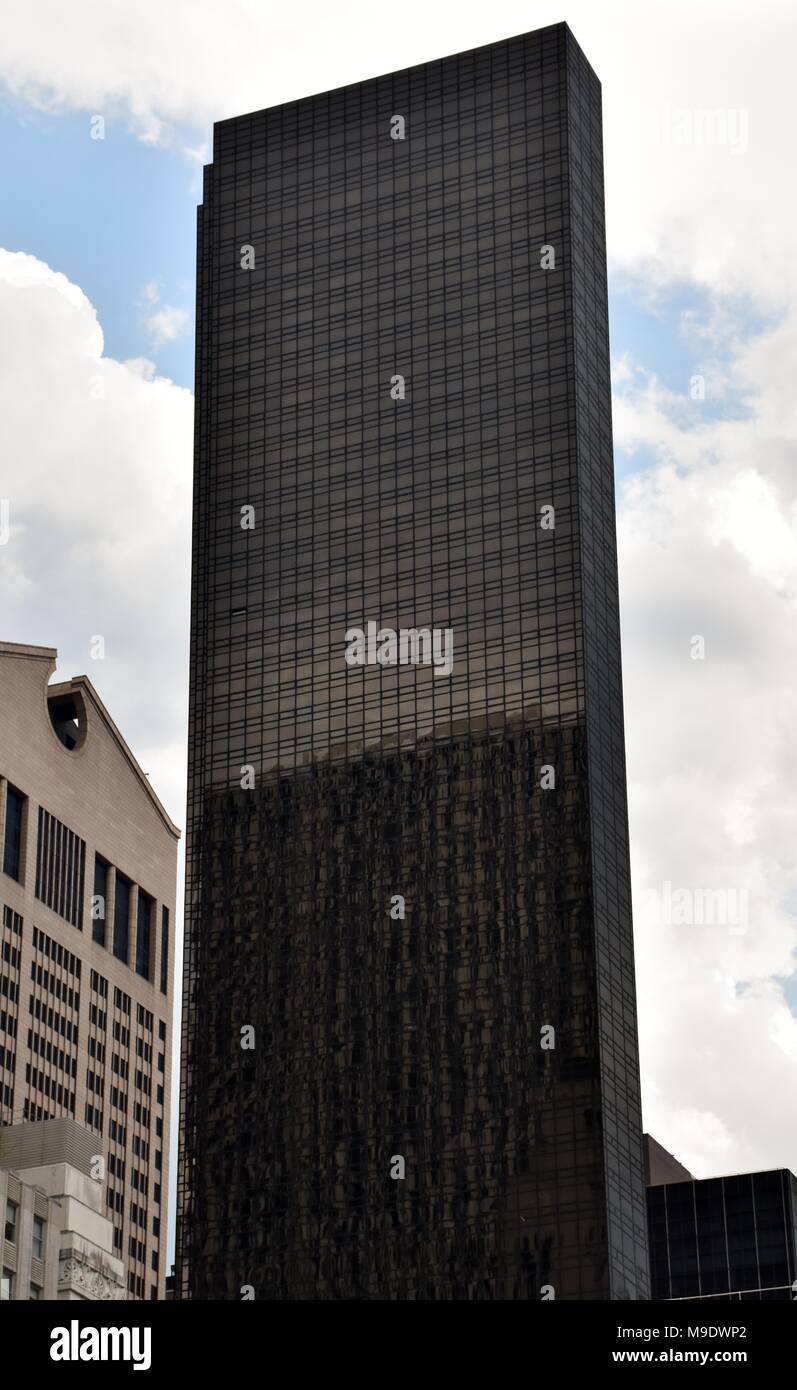 Façade de la Trump Tower sur la Cinquième Avenue à New York. Banque D'Images
