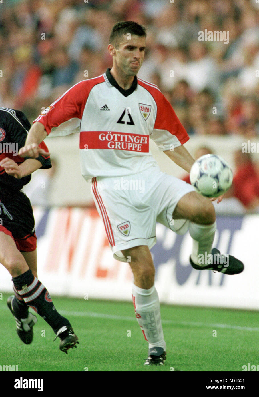 BayArena Leverkusen, Allemagne, 8.8.1998, Liga-Cup allemand, finale FC Bayern Munich vs VfB Stuttgart --- Zvonimir SOLDO (Stuttgart) Banque D'Images