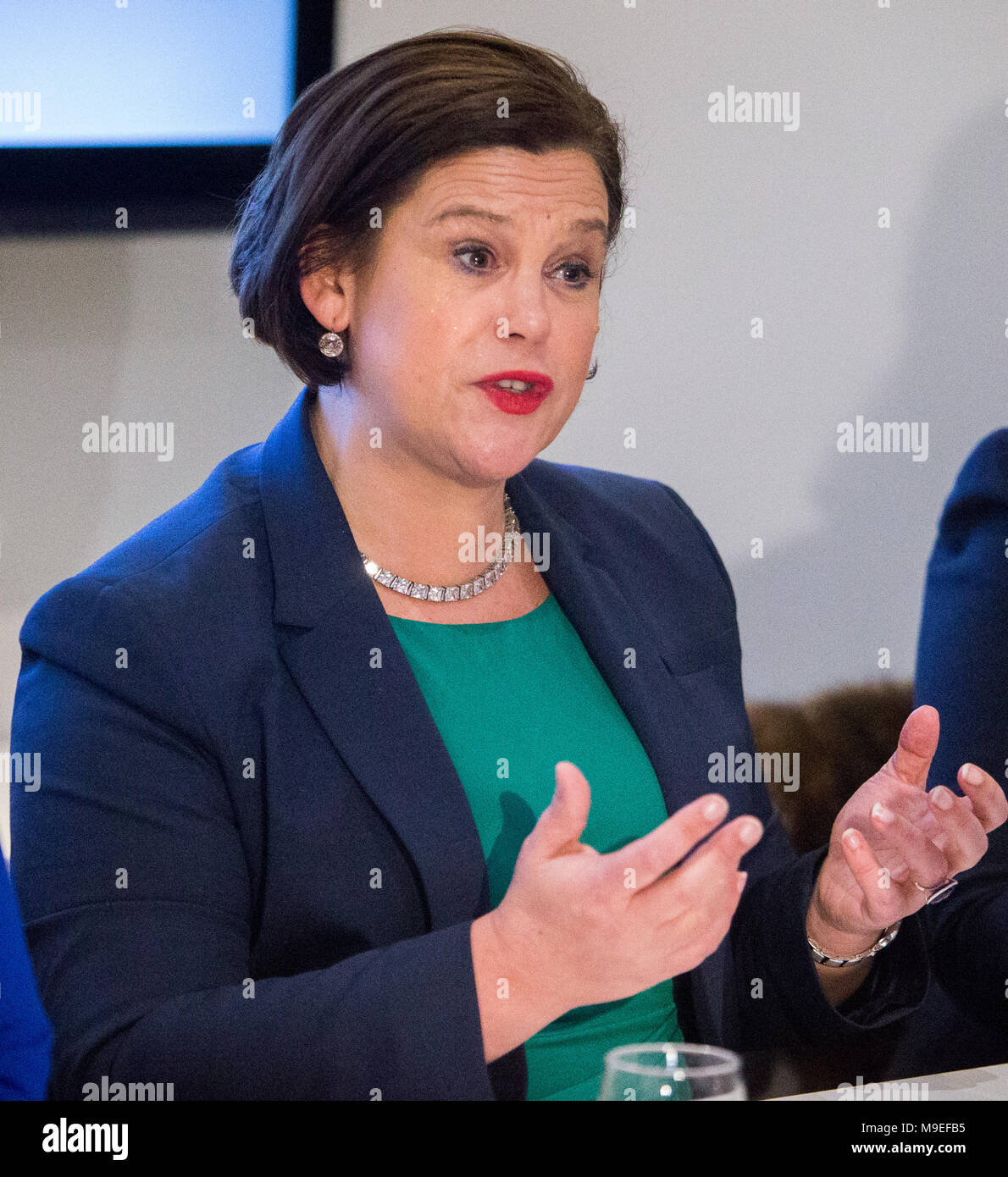 Le Sinn Féin tient une conférence de presse à Londres avec le Président Mary Lou McDonald, Vice-présidente Michelle O'Neill, et Conor Murphy avec : Mary Lou McDonald Président du Sinn Féin Président du Sinn Féin Où : London, England, United Kingdom Quand : 22 février 2018 : Crédit Wheatley/WENN Banque D'Images