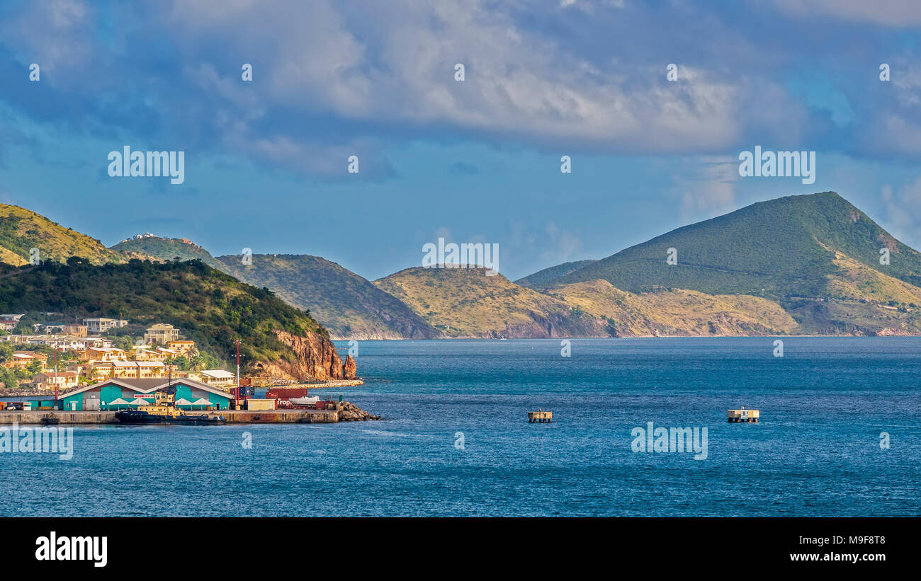 Hills, près du port, Basseterre, Saint Kitts, West Indies Banque D'Images
