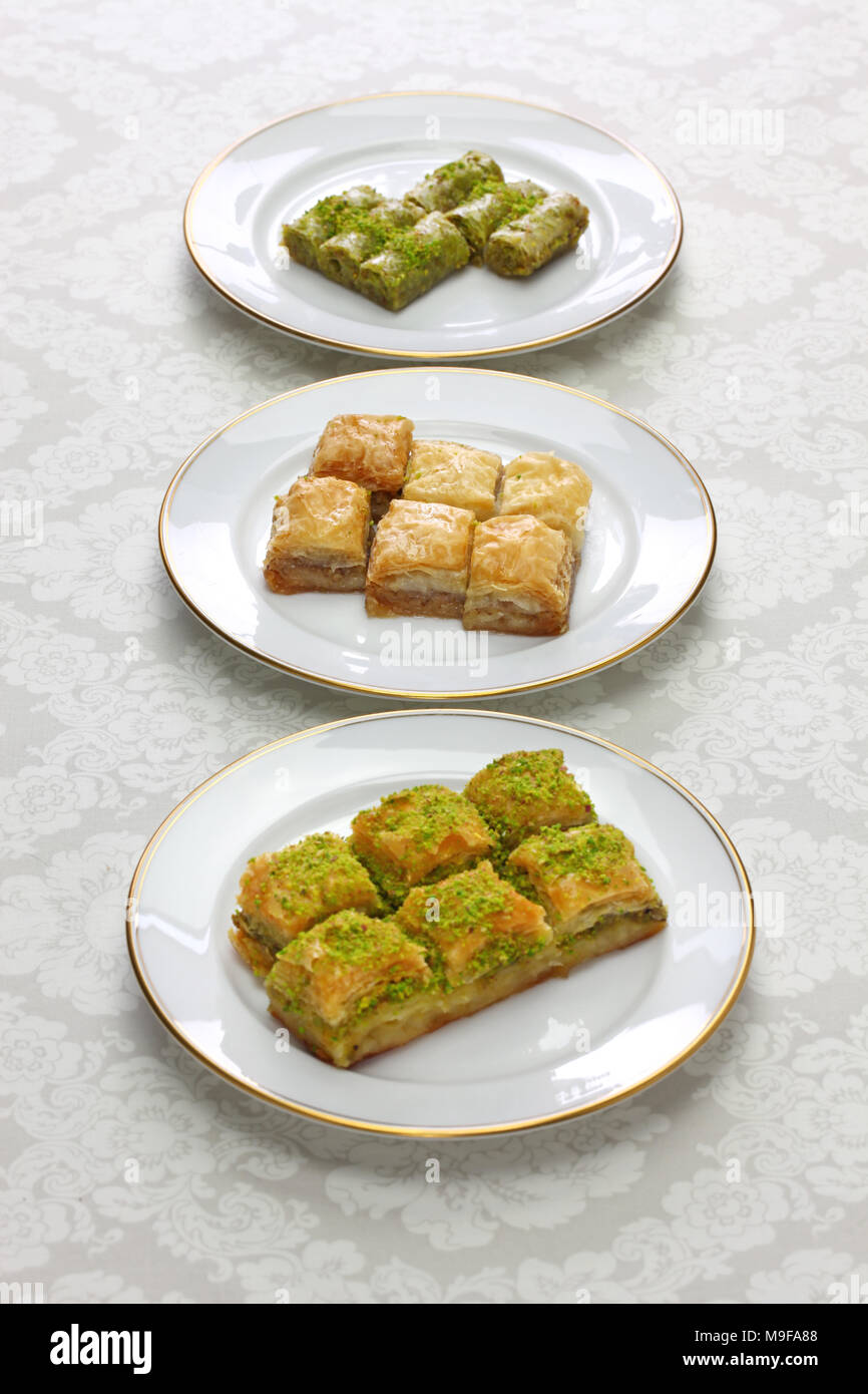 Desserts traditionnels turcs, variations baklava Banque D'Images