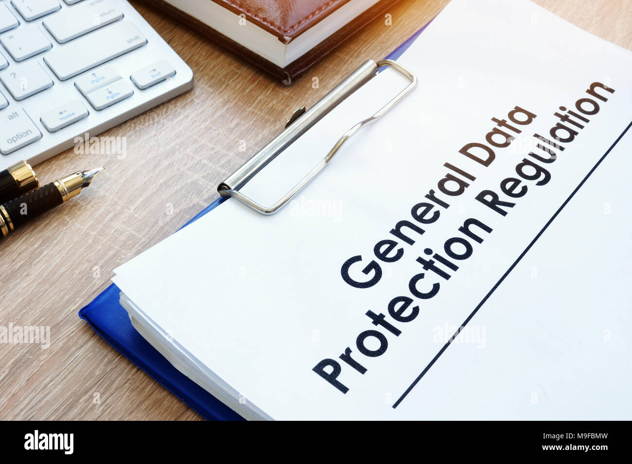 Le document Règlement général sur la protection des données (PIBR) sur un bureau. Banque D'Images