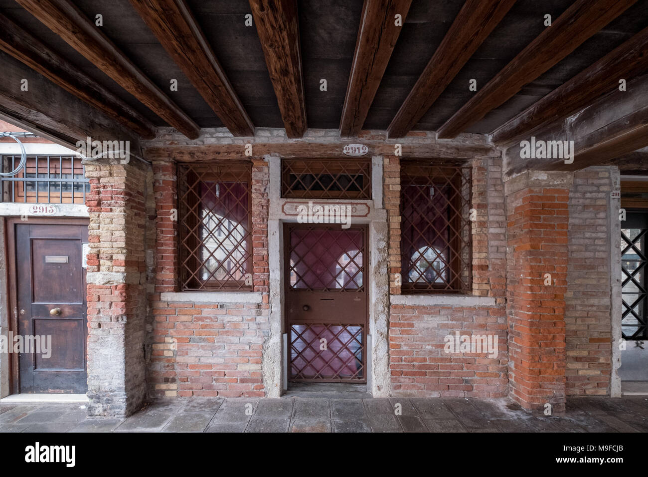Banco Rosso / Red Bank, prêteur sur gage dans le Ghetto Juif, maintenant un musée. Référencés dans le Marchand de Venise de Shakespeare jouer. Banque D'Images