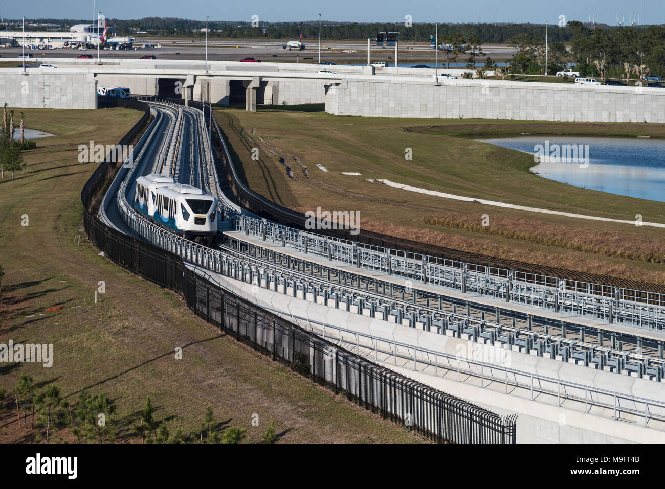 L'Aéroport International d'Orlando en Floride Tram Navette Banque D'Images