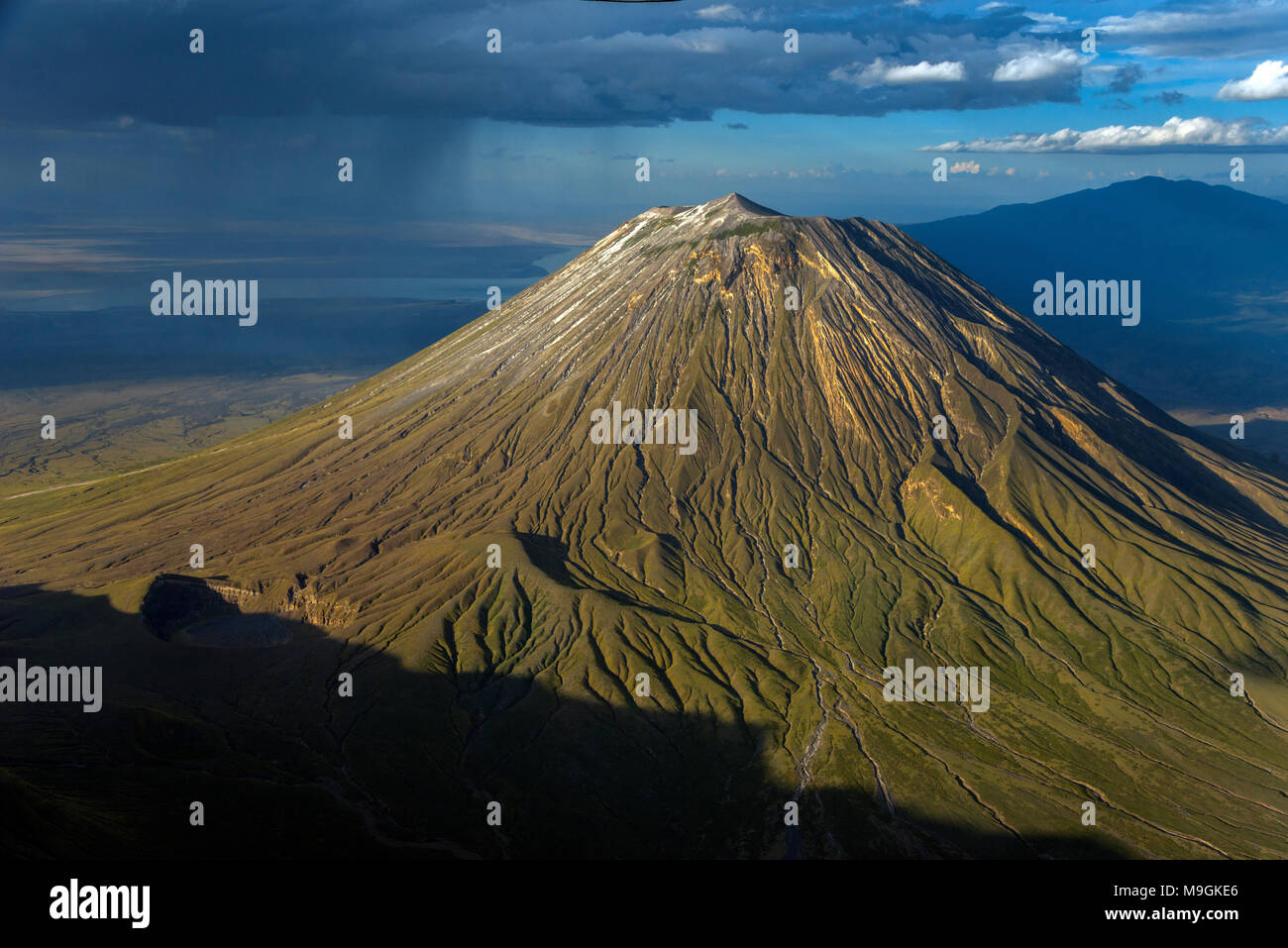 Volcan doinyo lengai volcan Banque de photographies et d’images à haute — free download