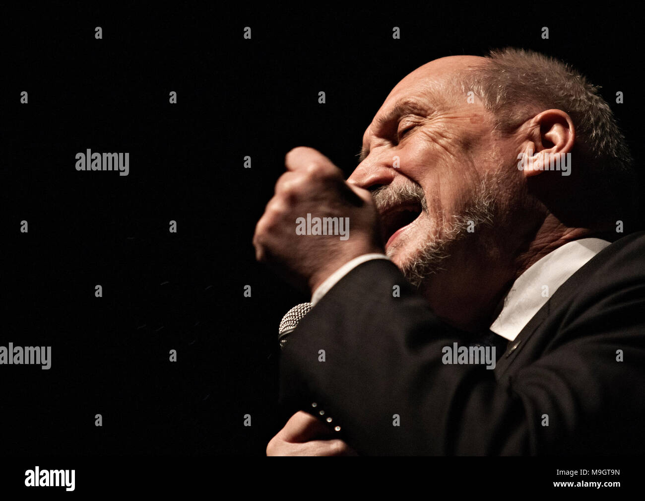 ZAMOSC, Pologne - 20 avril 2013 : Le ministre de la Défense nationale de Antoni Macierewicz, lors d'une de ses discours. Banque D'Images