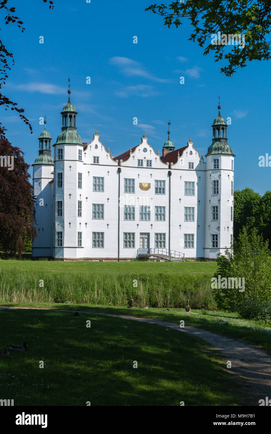 Château Renaissance d'Ahrensburg, Ahrensburg, aujourd'hui un site d'événements und musuem, comté de Storman, Schleswig-Holstein, Allemagne, Europe Banque D'Images